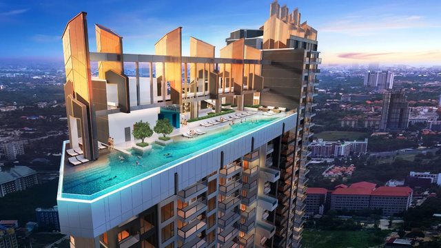 Rooftop Infinity Pool